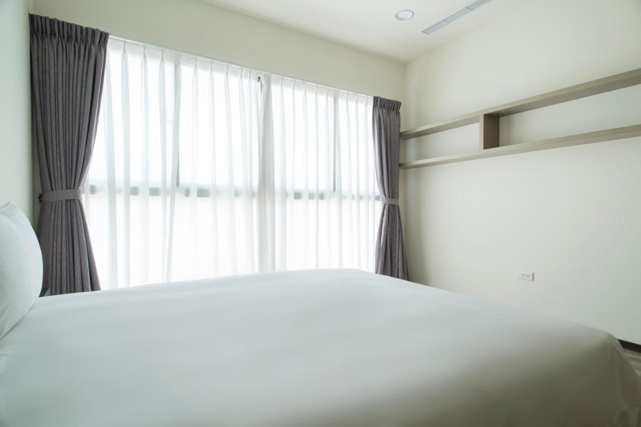 Whoops Hotel Taichung Buitenkant foto