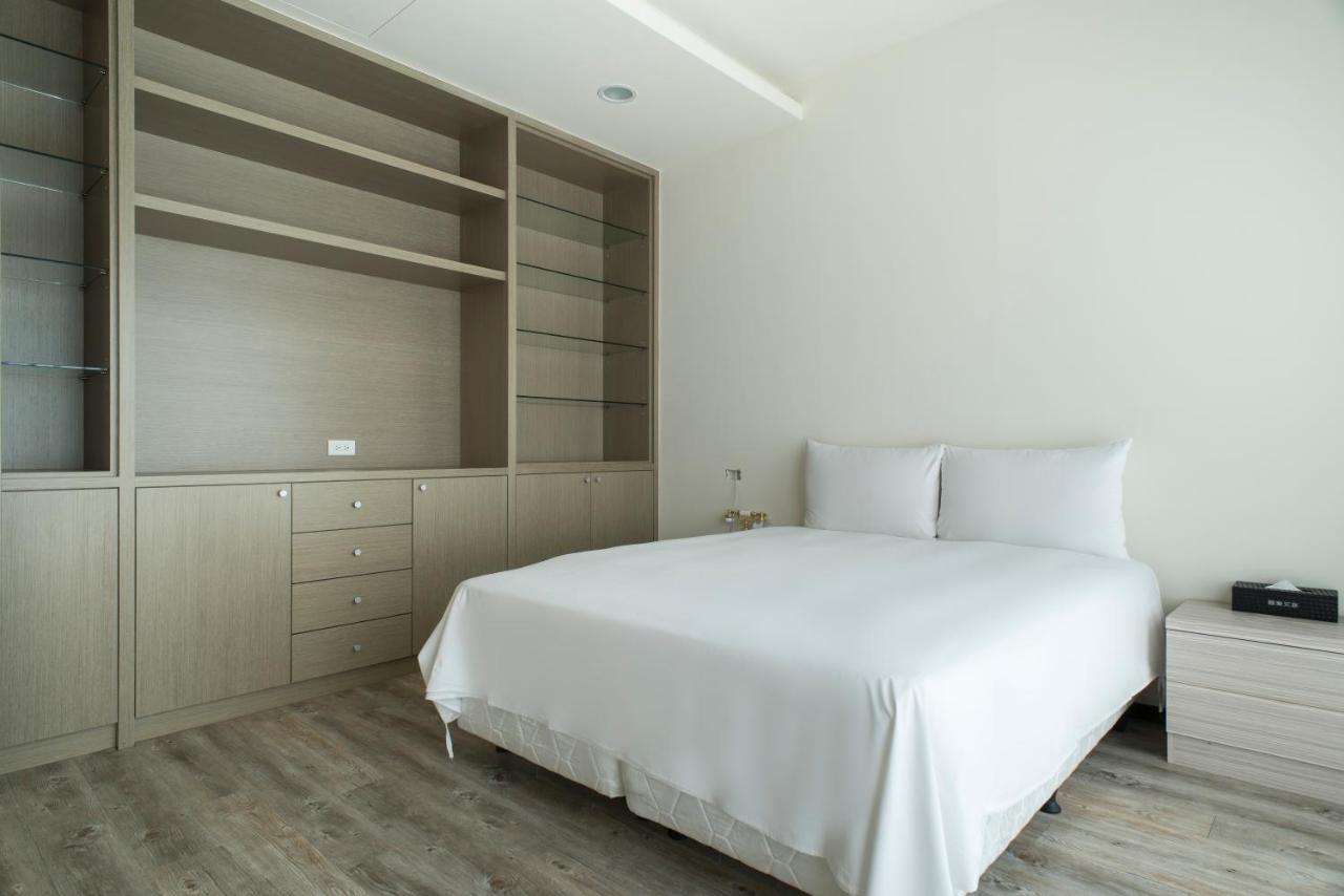 Whoops Hotel Taichung Buitenkant foto